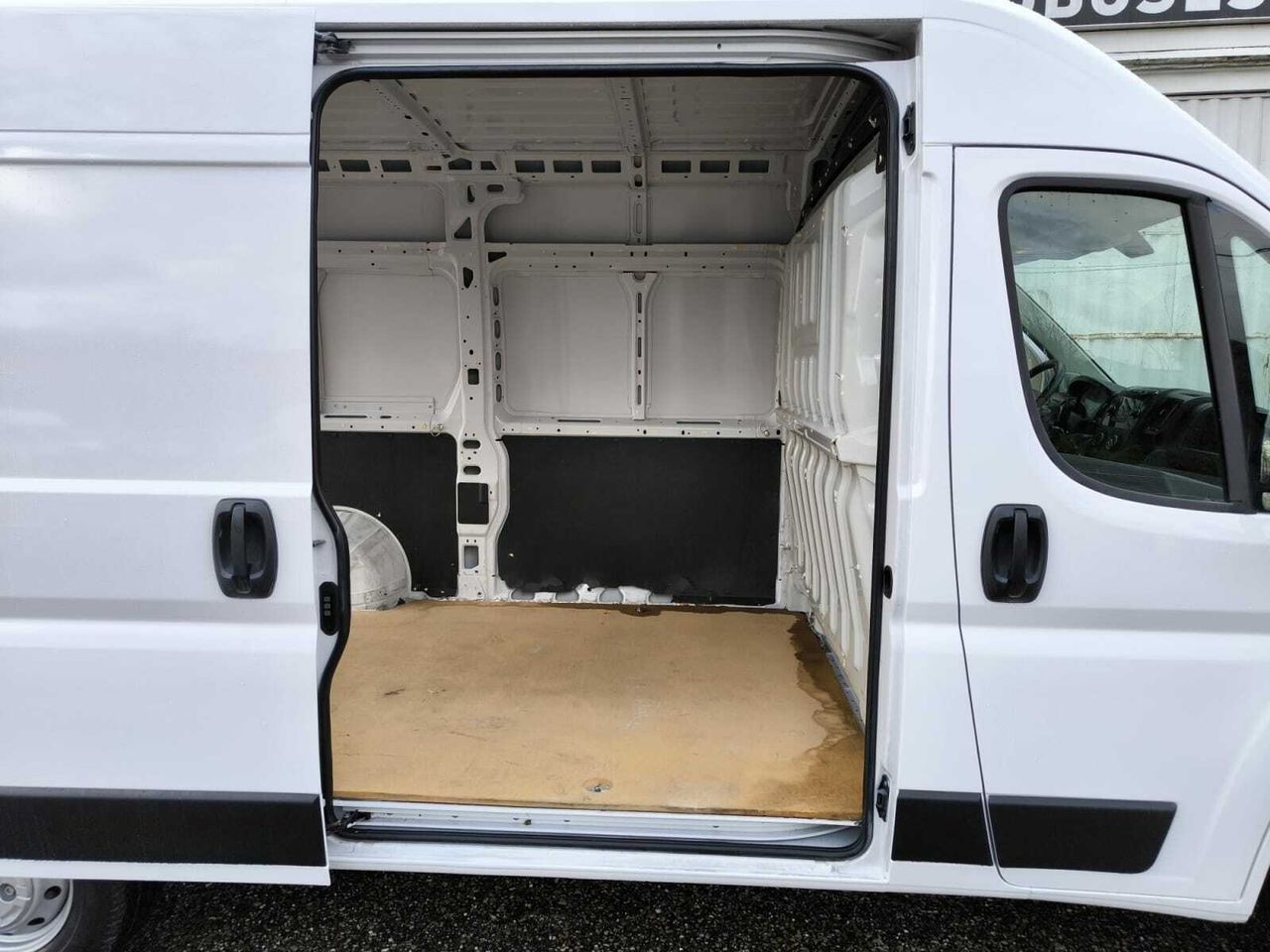 Peugeot Boxer 335 L2 H2 2.2 BLUE HDI 140 CV  - Foto 2
