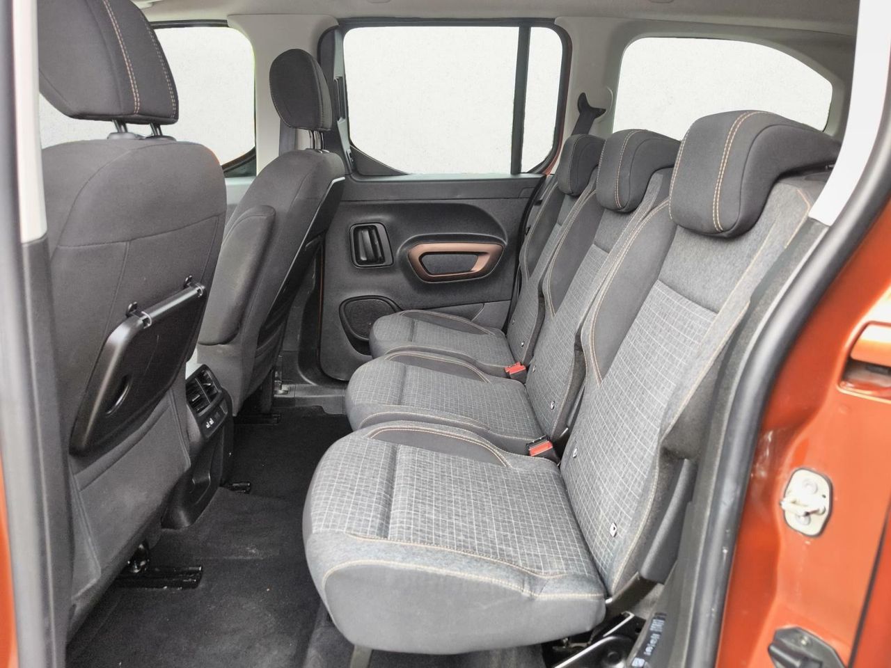 Peugeot Rifter GT LINE BLUE HDI 130 CV EAT8 LONG  - Foto 2