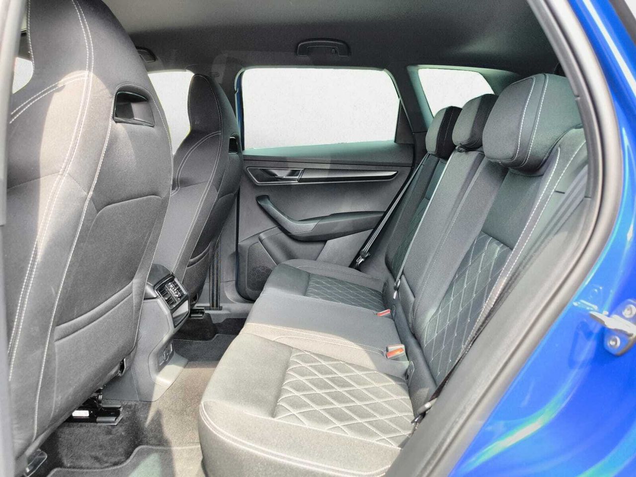 Skoda Karoq SPORTLINE 2.0 TDI 150 CV DSG 4X4  - Foto 2