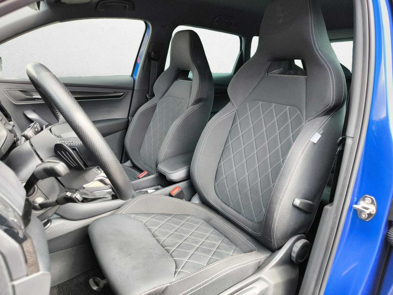 Skoda Karoq SPORTLINE 2.0 TDI 150 CV DSG 4X4  - Foto 2