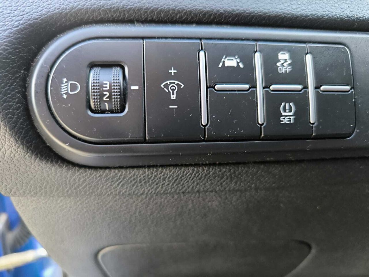 Kia Ceed TGDI 100 CV TECH  - Foto 2