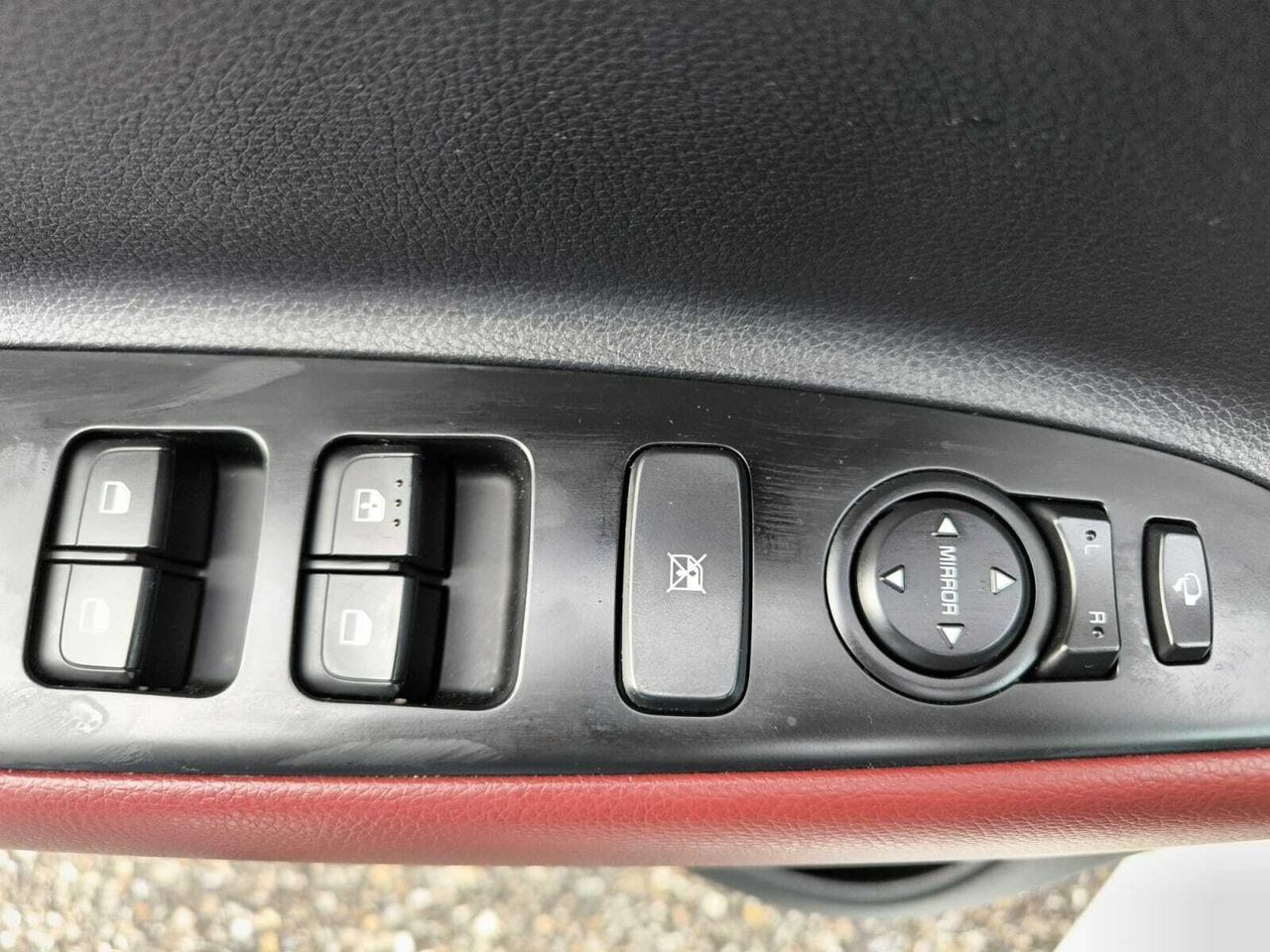 Kia Rio 1.2 DPI DRIVE  - Foto 2