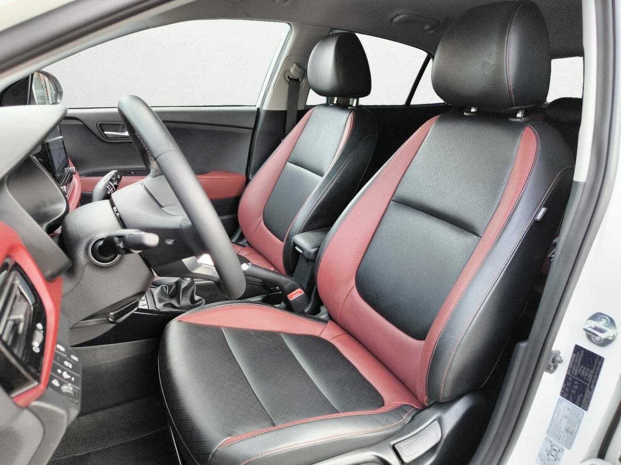 Kia Rio 1.2 DPI DRIVE  - Foto 2