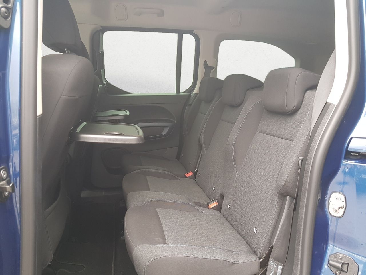 Peugeot Rifter ALLURE BLUE HDI 130 CV LONG  - Foto 2