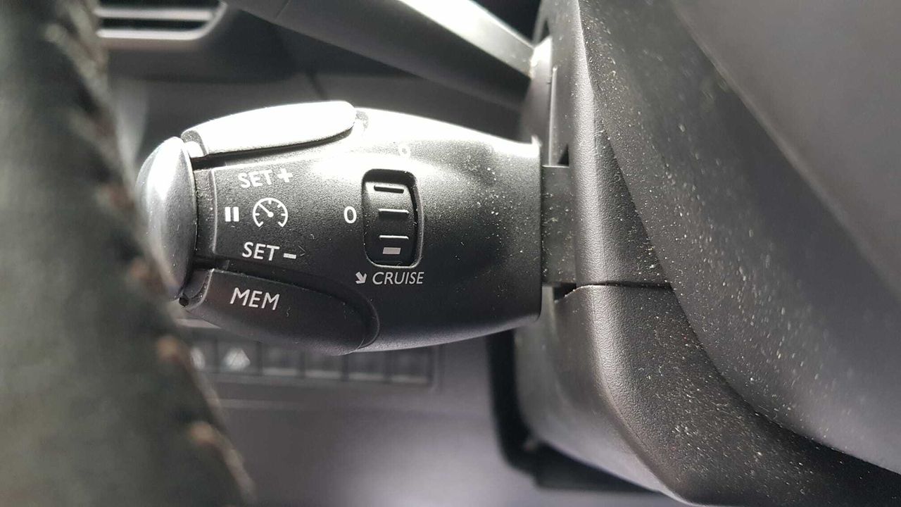 Peugeot Rifter ALLURE BLUE HDI 130 CV LONG  - Foto 2
