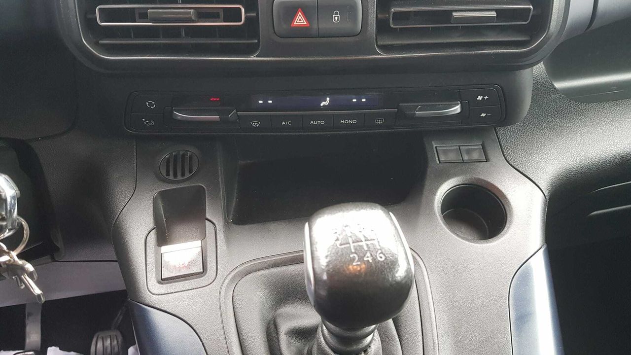 Peugeot Rifter ALLURE BLUE HDI 130 CV LONG  - Foto 2