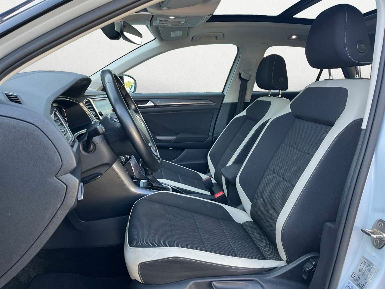 Volkswagen T-Roc SPORT 2.0 TDI 110 KW 150CV DSG  - Foto 2
