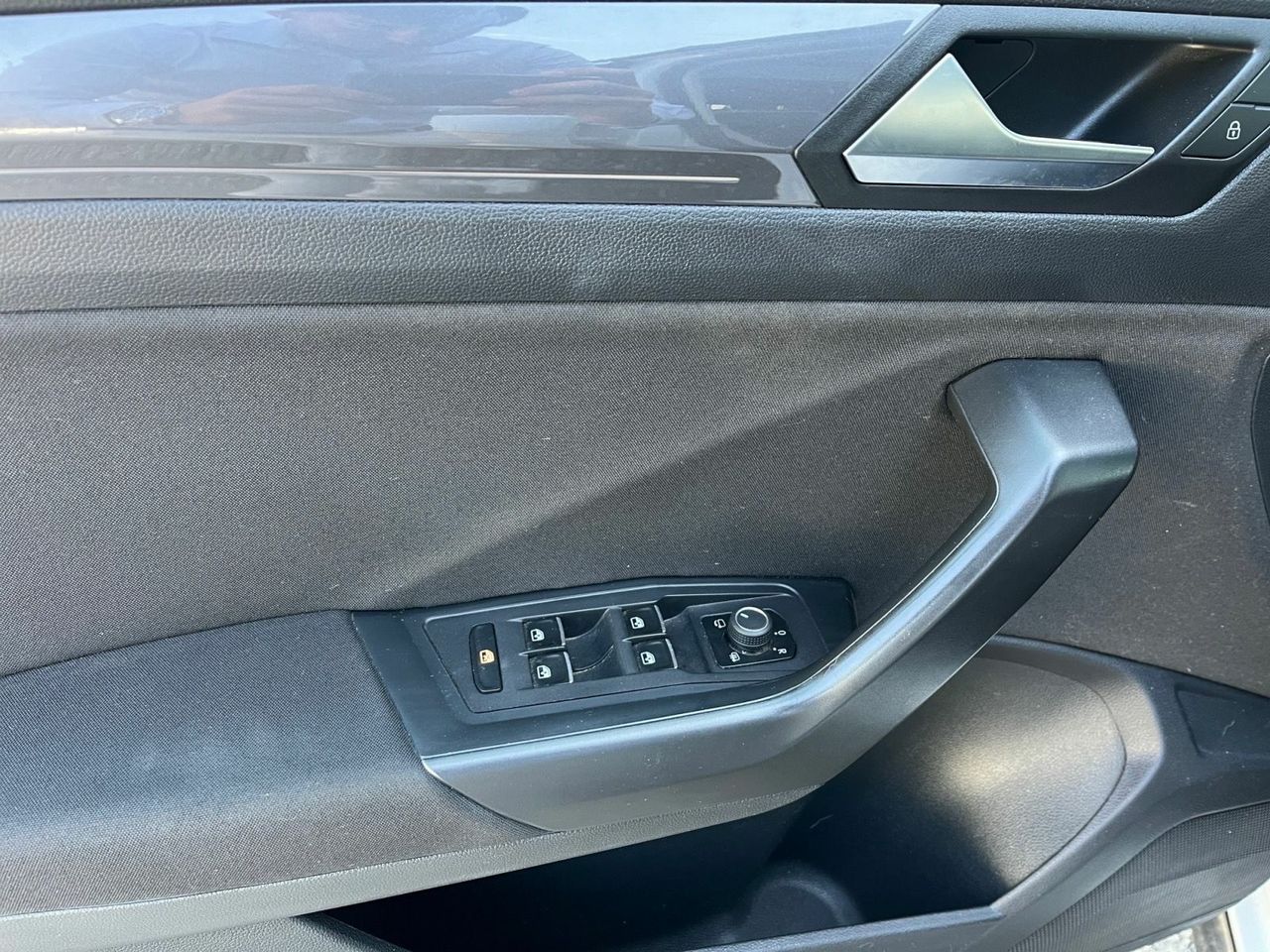 Volkswagen T-Roc SPORT 2.0 TDI 110 KW 150CV DSG  - Foto 2