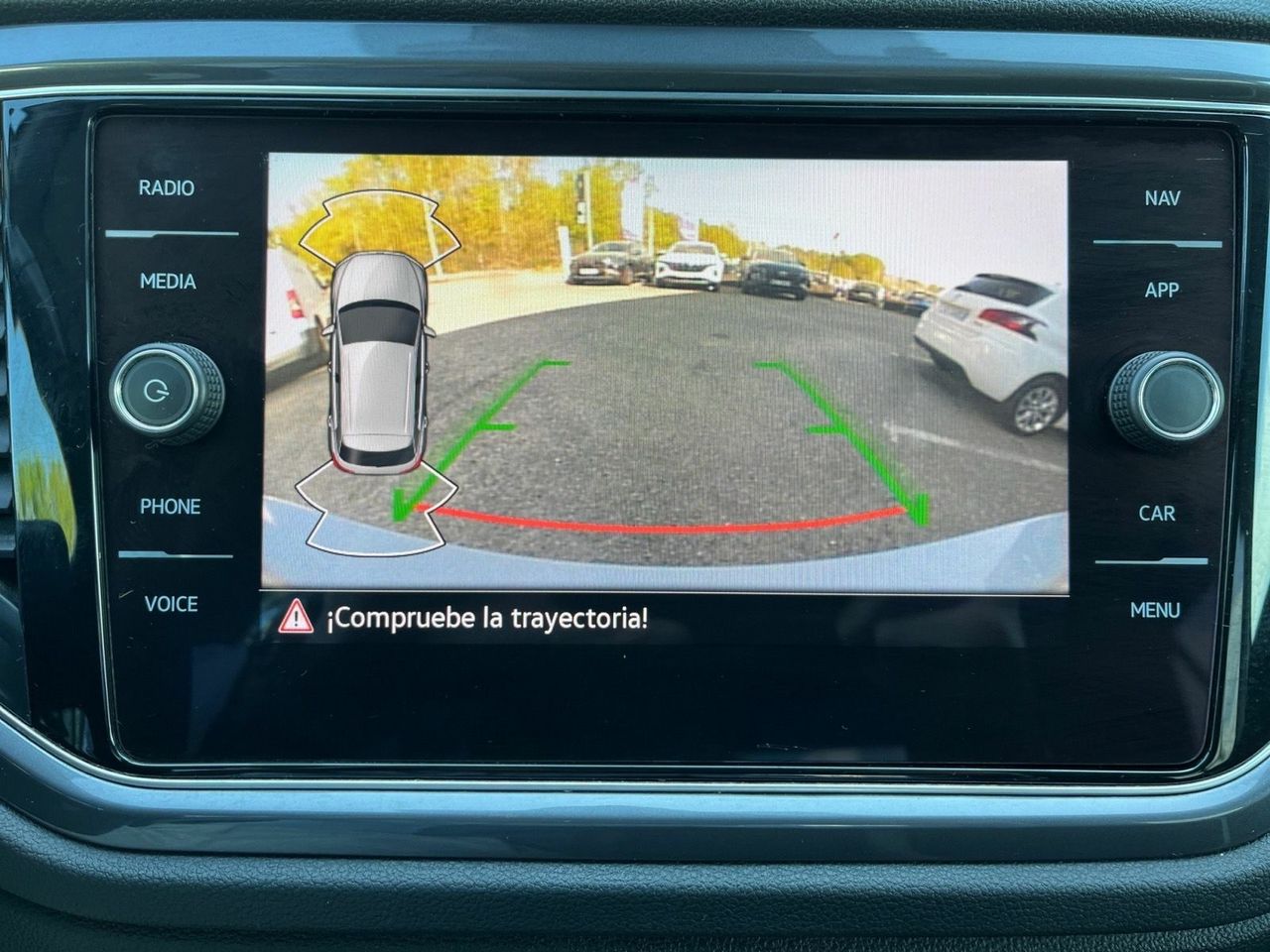 Volkswagen T-Roc SPORT 2.0 TDI 110 KW 150CV DSG  - Foto 2