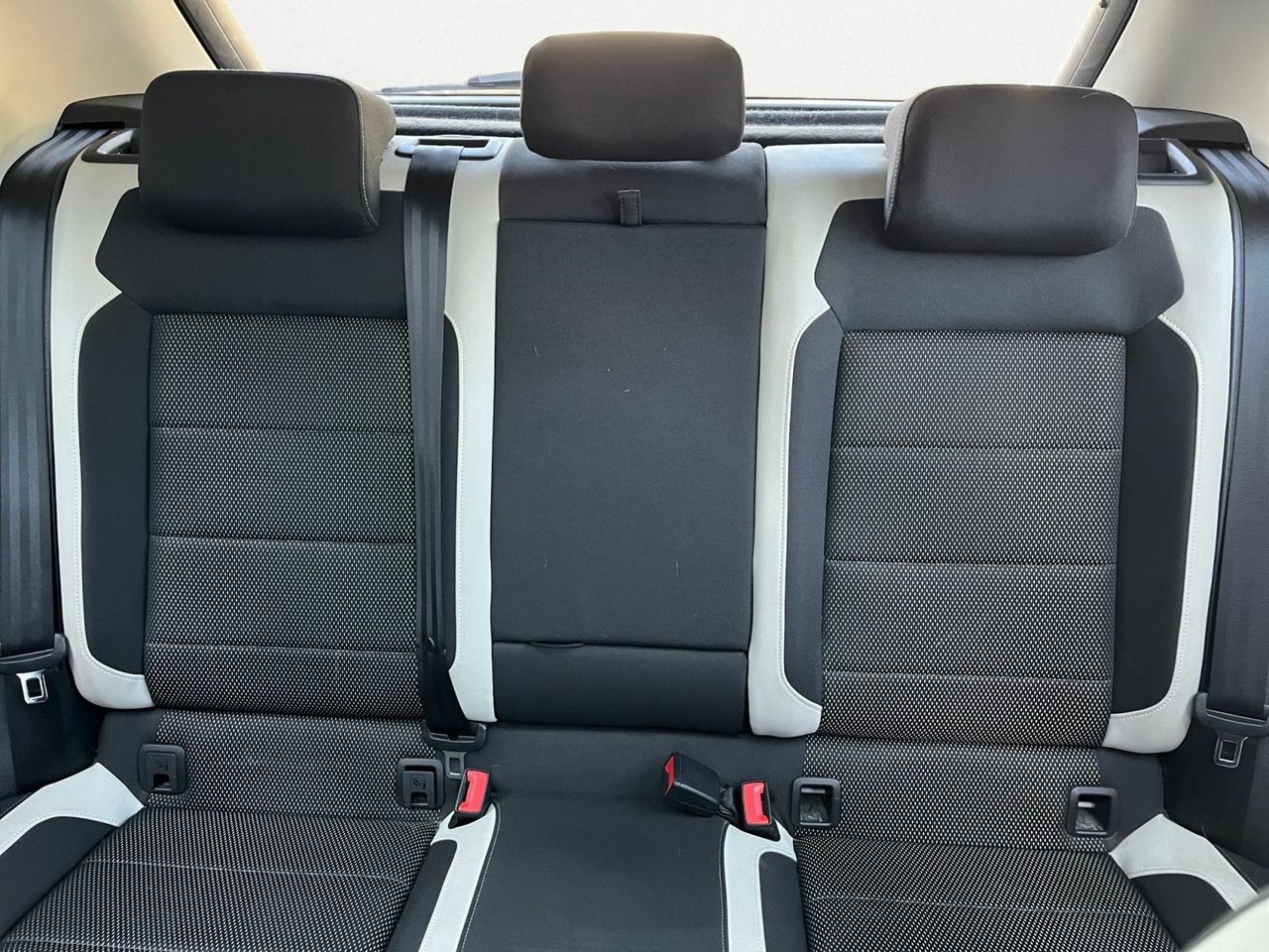 Volkswagen T-Roc SPORT 2.0 TDI 110 KW 150CV DSG  - Foto 2