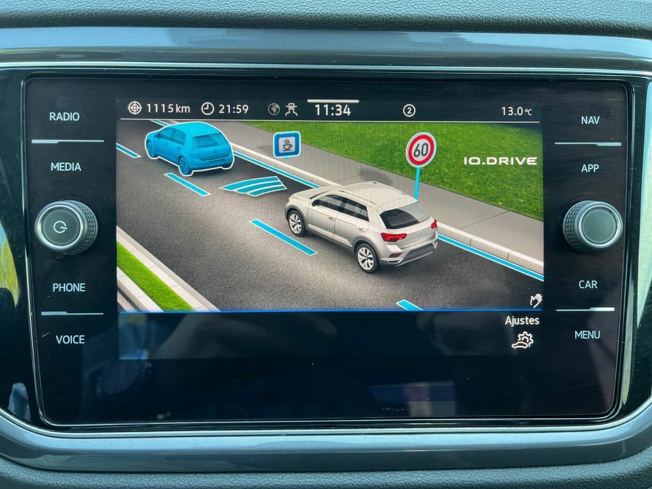 Volkswagen T-Roc SPORT 2.0 TDI 110 KW 150CV DSG  - Foto 2