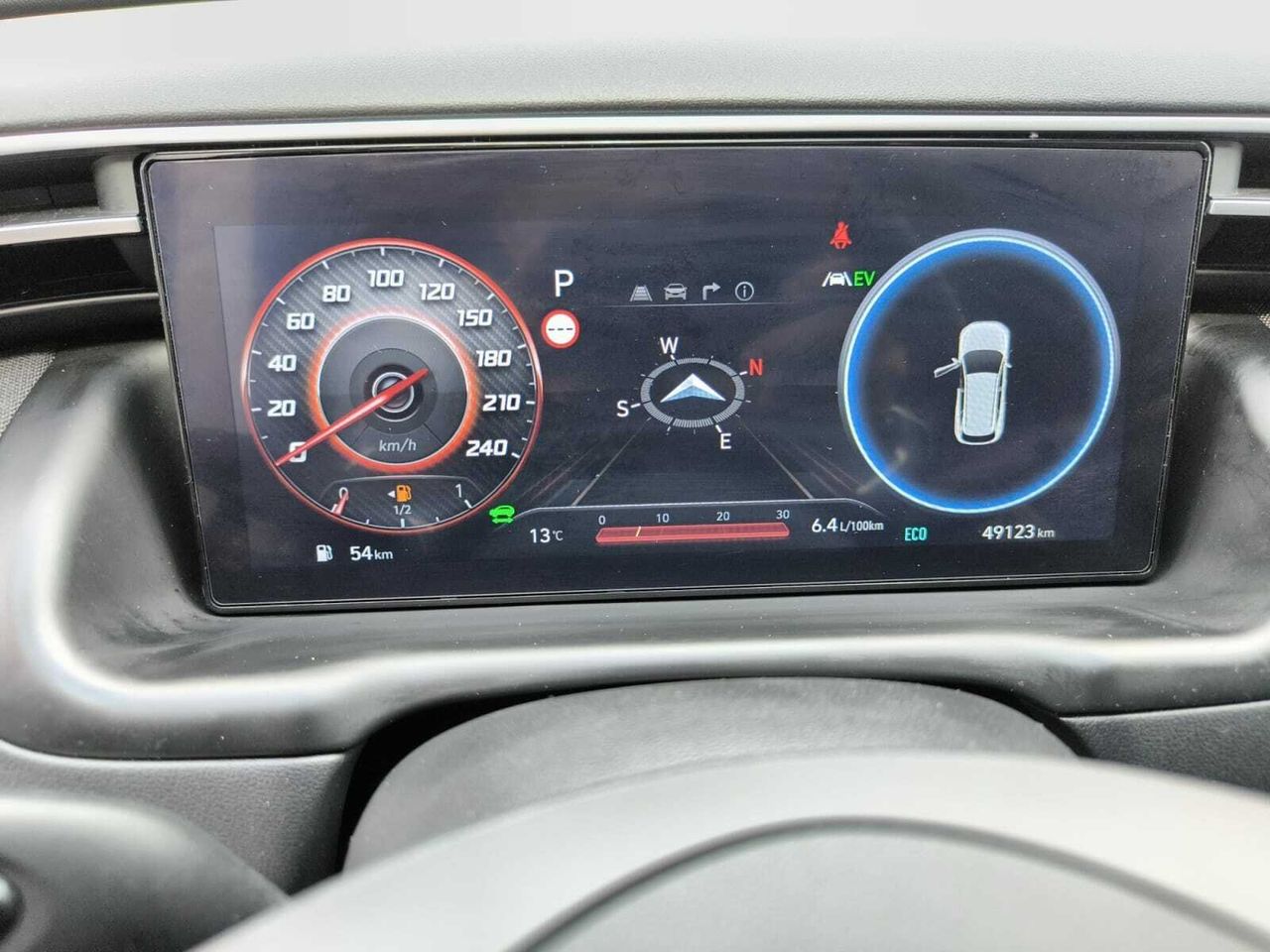 Hyundai Tucson 1.6 TGDI HEV TECNO SKY AUTO + TECHO PANORAMICO  - Foto 2