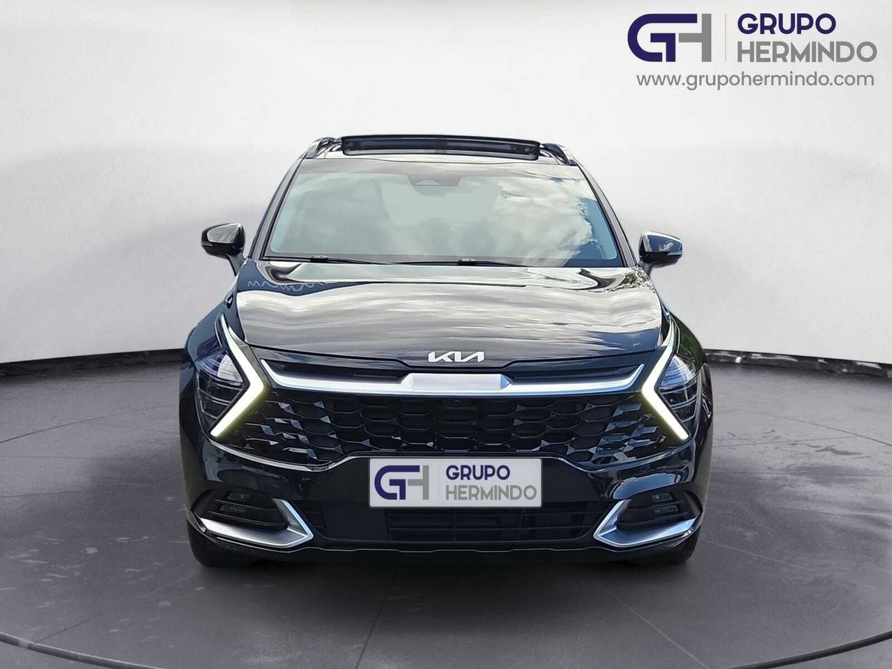 Kia Sportage 1.6 TGDI HEV TECH 230 CV + PAQUETE TECHO  - Foto 2