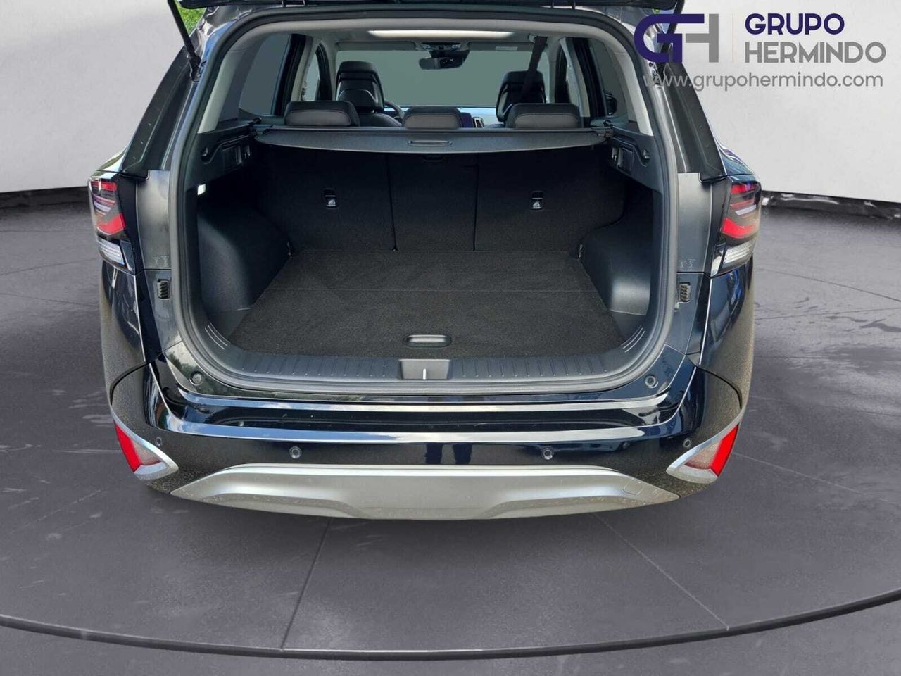 Kia Sportage 1.6 TGDI HEV TECH 230 CV + PAQUETE TECHO  - Foto 2