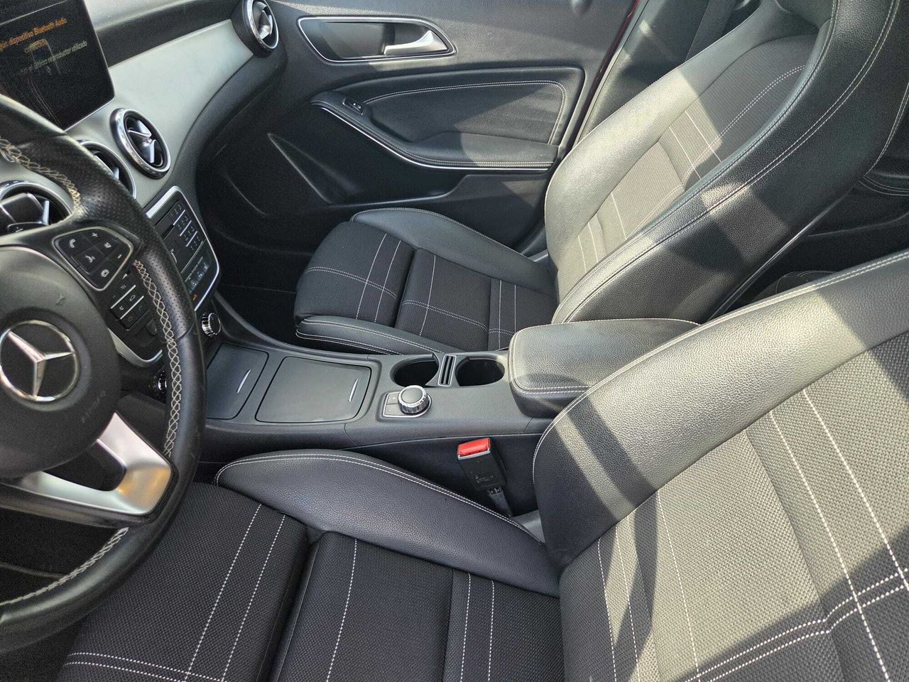 Mercedes GLA 200 D  - Foto 2