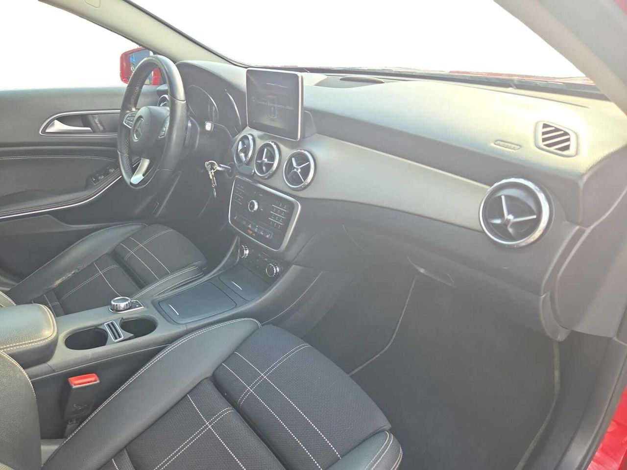 Mercedes GLA 200 D  - Foto 2