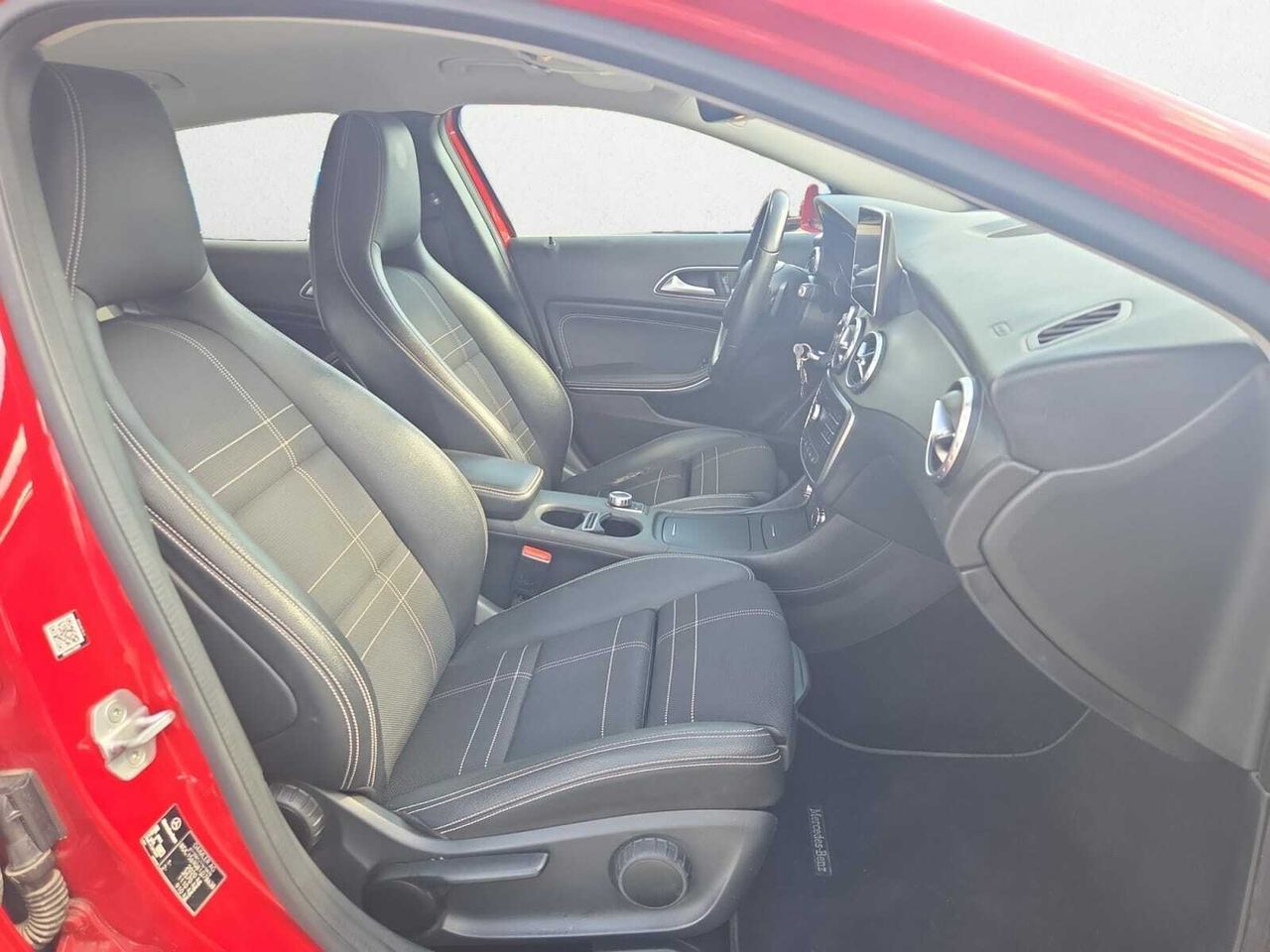 Mercedes GLA 200 D  - Foto 2