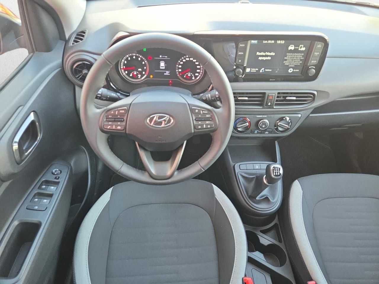 Hyundai i10 KLASS 67 CV  - Foto 2