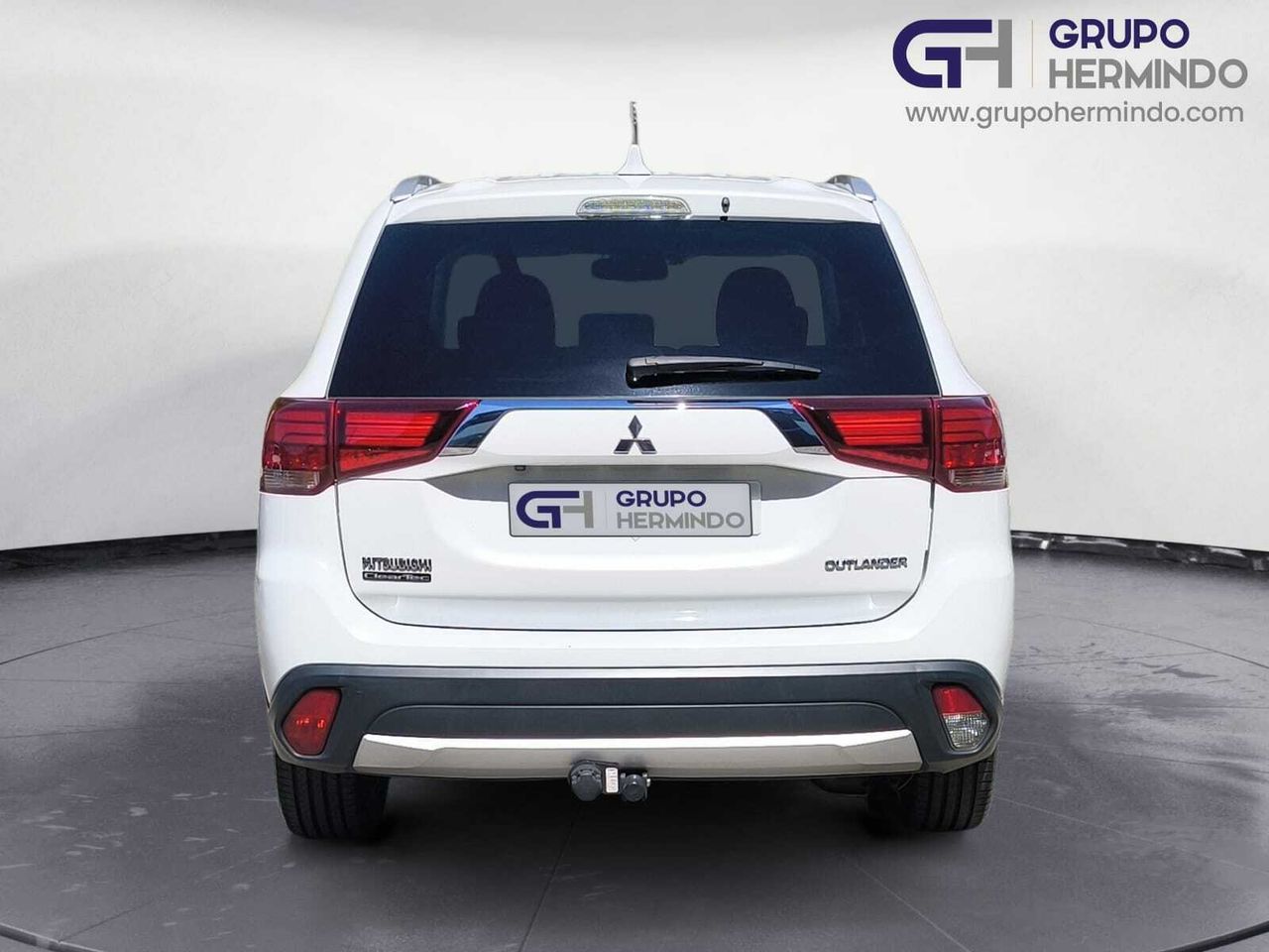 Mitsubishi Outlander 200 MPI MOTION 2WD 7 PLAZAS  - Foto 2