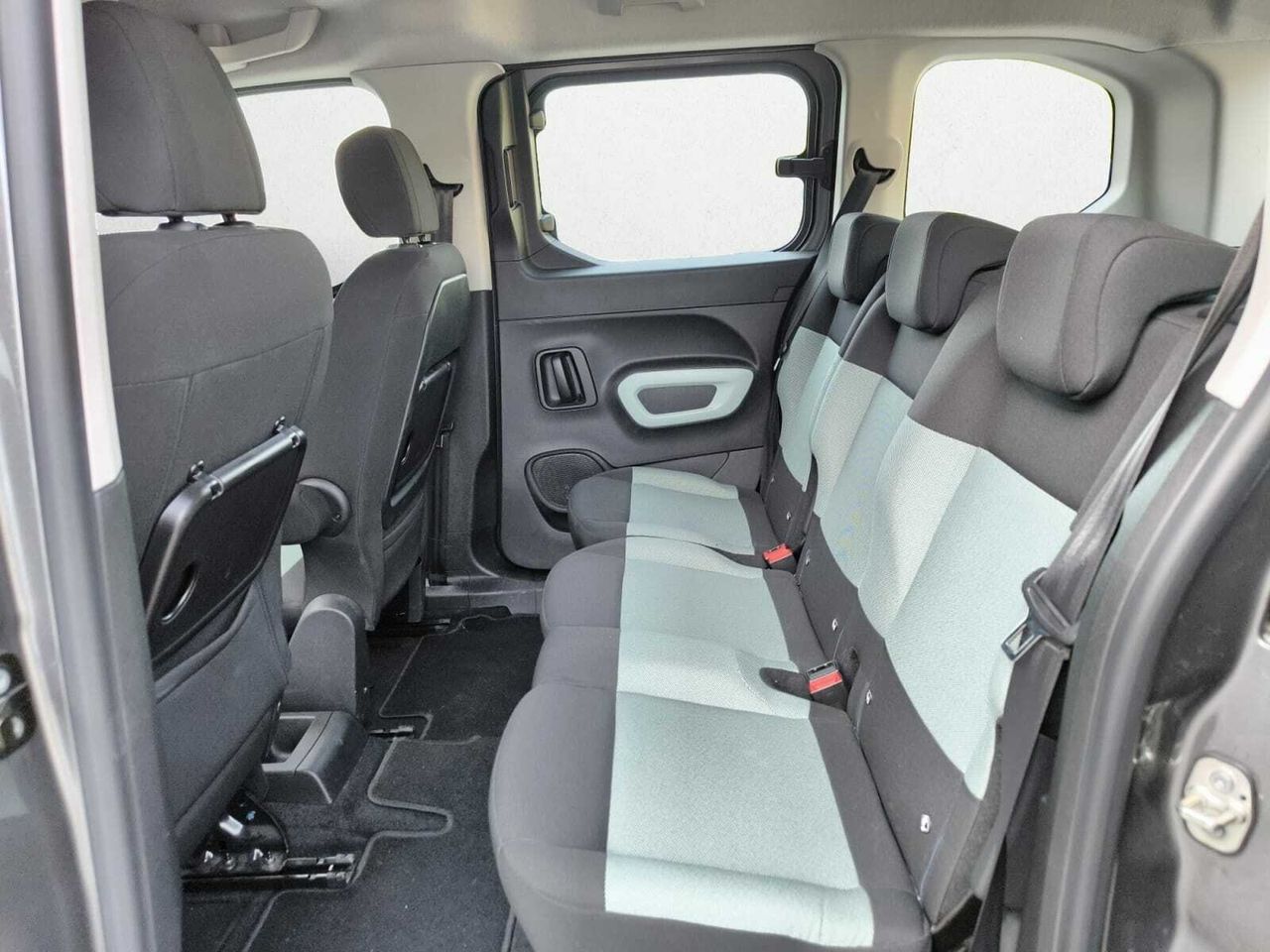 Citroën Berlingo TALLA M BLUE HDI 100 CV FEEL  - Foto 2