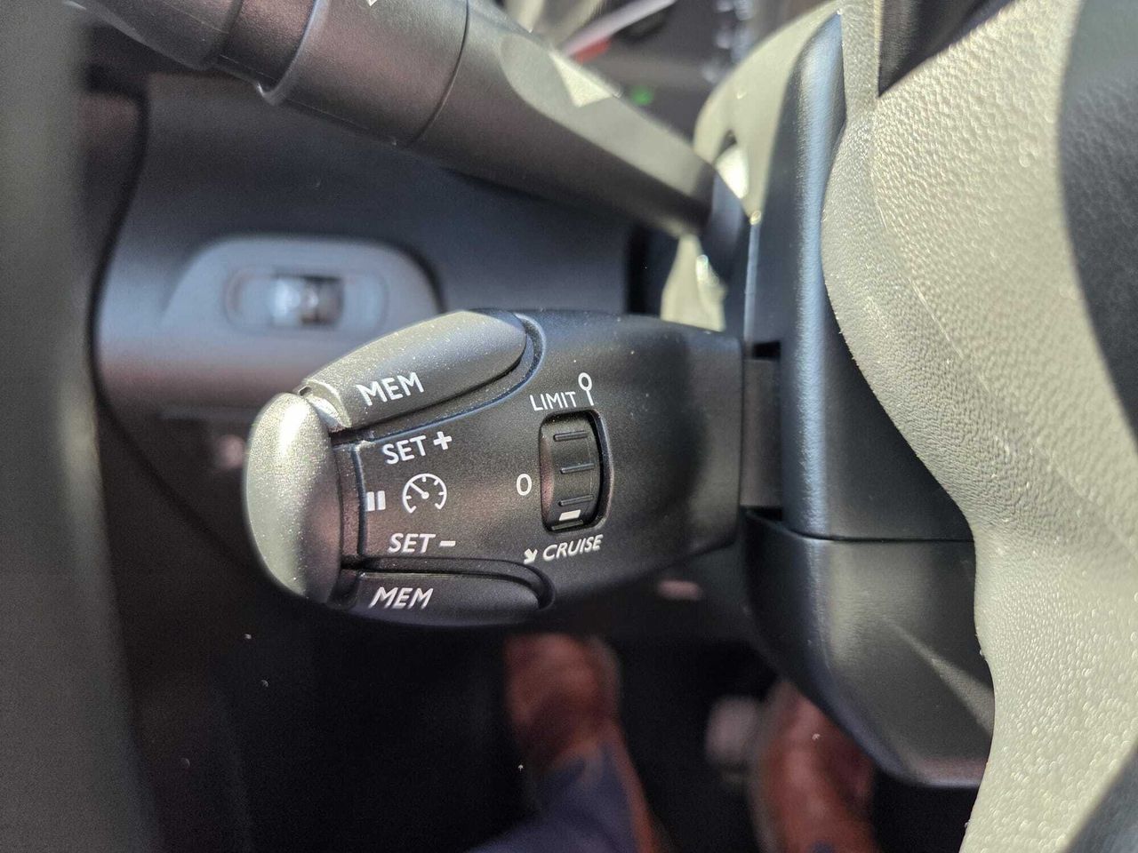 Citroën Berlingo TALLA M LIVE BLUE HDI 100 CV  - Foto 2