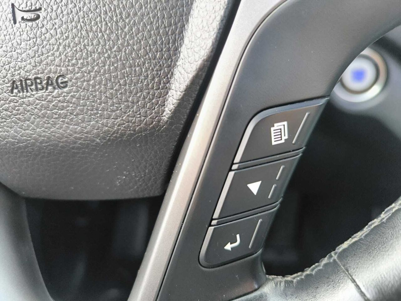 Hyundai Santa Fe 2.2 CRDI TECNO AUTO 4X2  200 CV  7 PLAZAS+TECHO PANORAMICO  - Foto 2