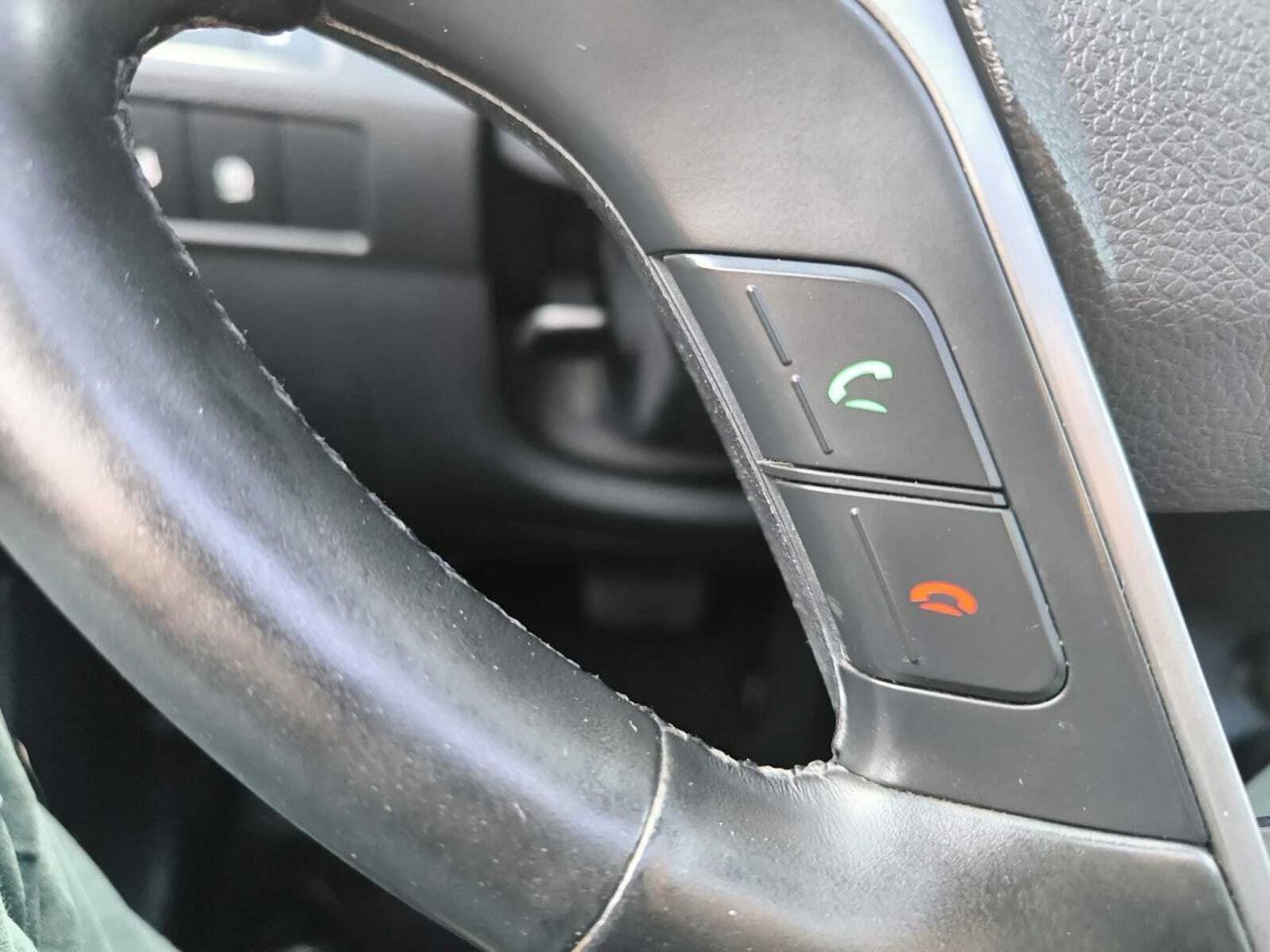 Hyundai Santa Fe 2.2 CRDI TECNO AUTO 4X2  200 CV  7 PLAZAS+TECHO PANORAMICO  - Foto 2