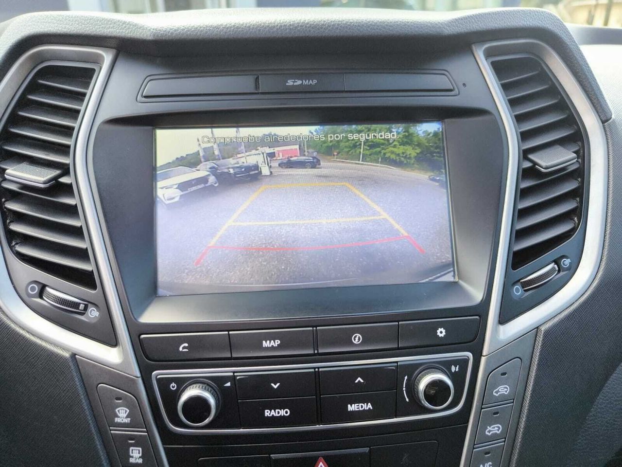 Hyundai Santa Fe 2.2 CRDI TECNO AUTO 4X2  200 CV  7 PLAZAS+TECHO PANORAMICO  - Foto 2