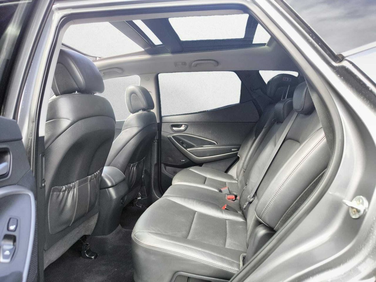 Hyundai Santa Fe 2.2 CRDI TECNO AUTO 4X2  200 CV  7 PLAZAS+TECHO PANORAMICO  - Foto 2