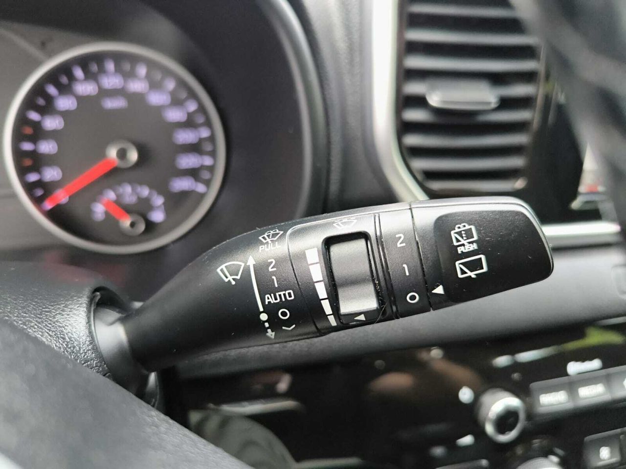 Kia Sportage 1.6 GDI DRIVE 4X2  132 CV  - Foto 2