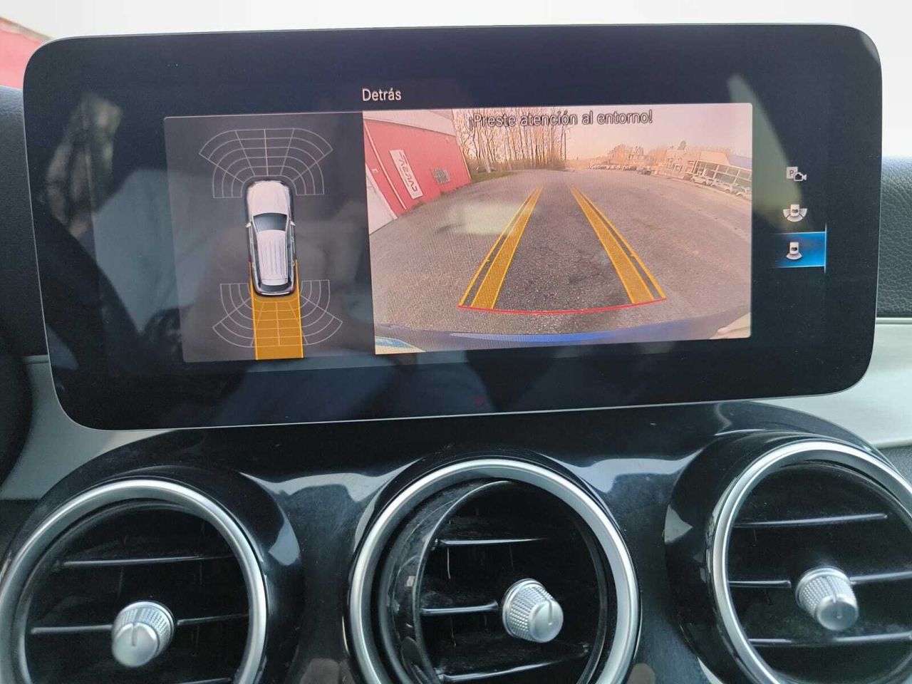 Mercedes Clase GLC 200 D 4 MATIC AMG LINE +PAQ VENTAJAS  - Foto 2