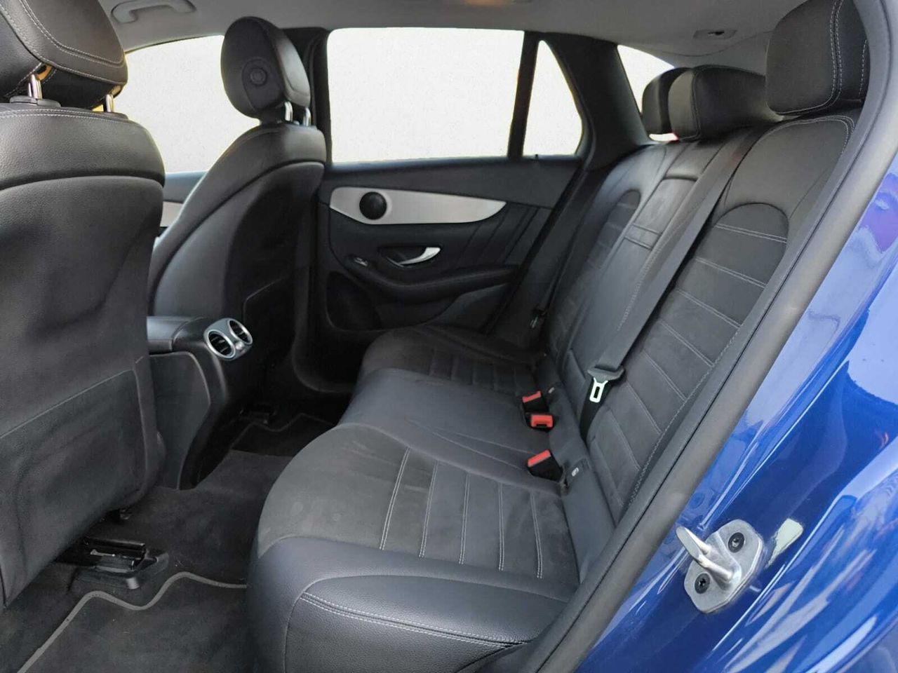 Mercedes Clase GLC 200 D 4 MATIC AMG LINE +PAQ VENTAJAS  - Foto 2