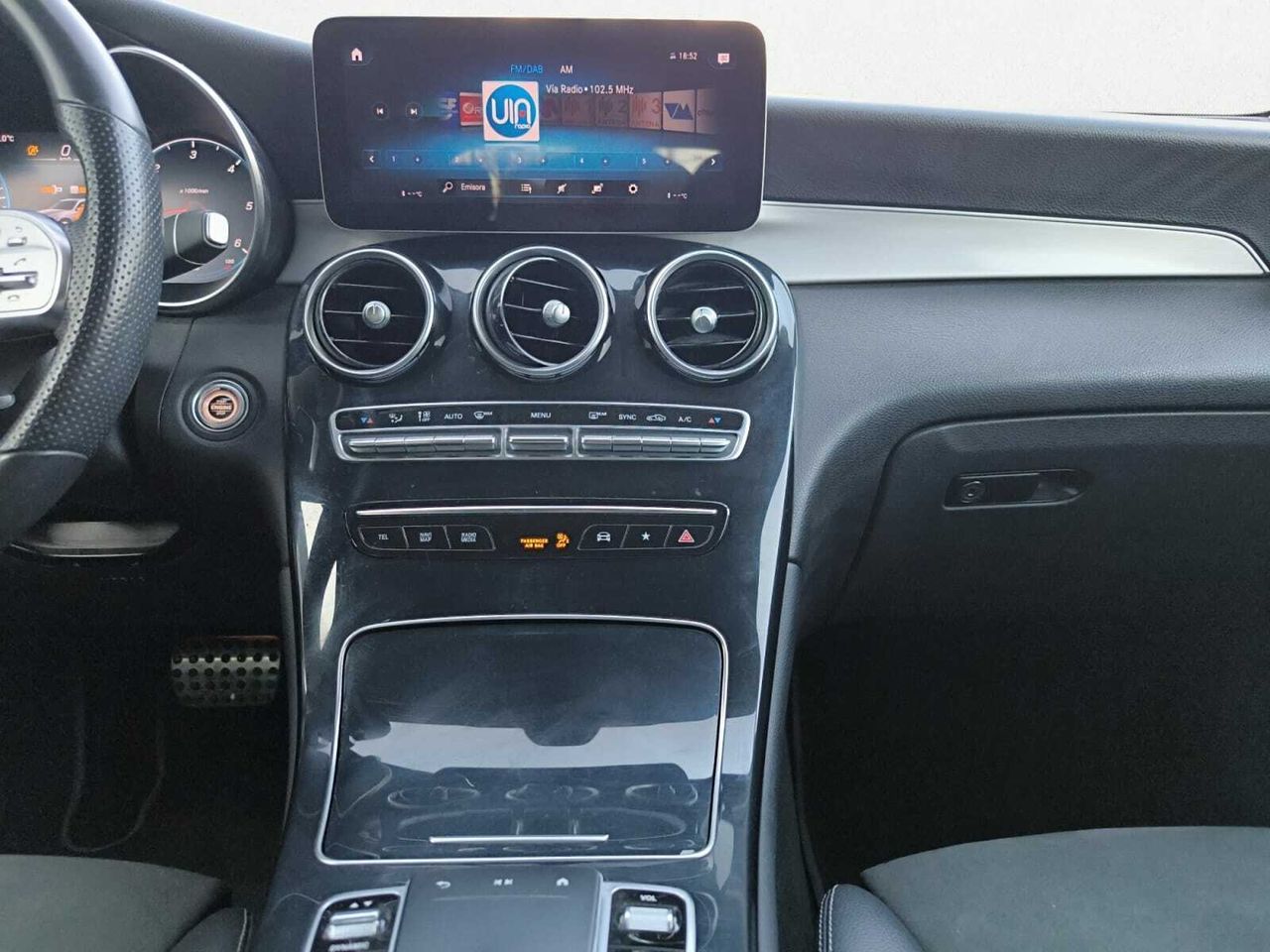 Mercedes Clase GLC 200 D 4 MATIC AMG LINE +PAQ VENTAJAS  - Foto 2