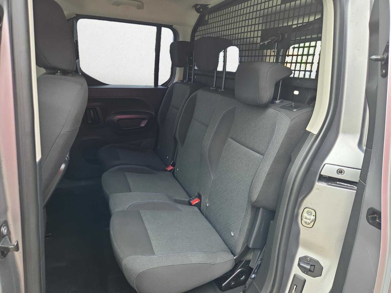 Peugeot Rifter ALLURE BUSINESS STANDARD BLUE HDI 130 CV  - Foto 2