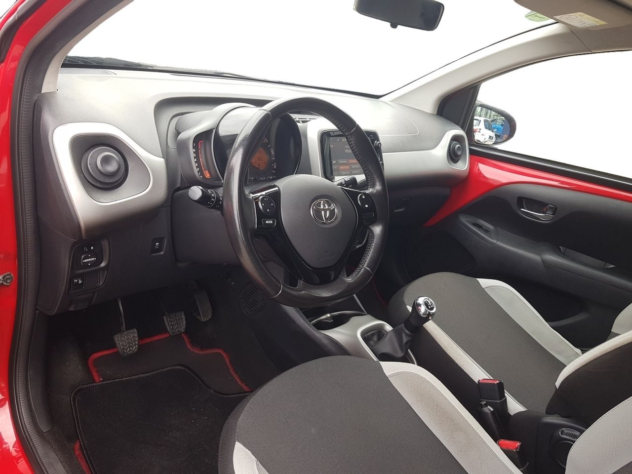 Toyota Aygo X CITE 1.0 70 CV  - Foto 2