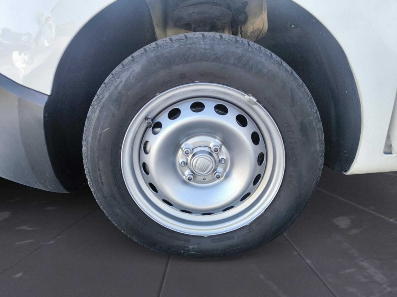 Fiat Fiorino CARGO BASE N1 1.3 MJET 80 CV  - Foto 2