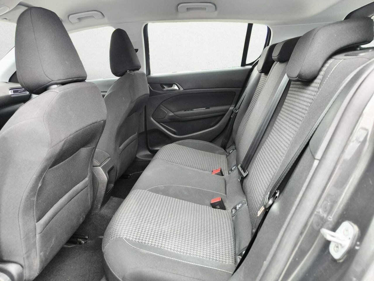 Peugeot 308 ACTIVE PACK BLUE HDI 100 CV  - Foto 2