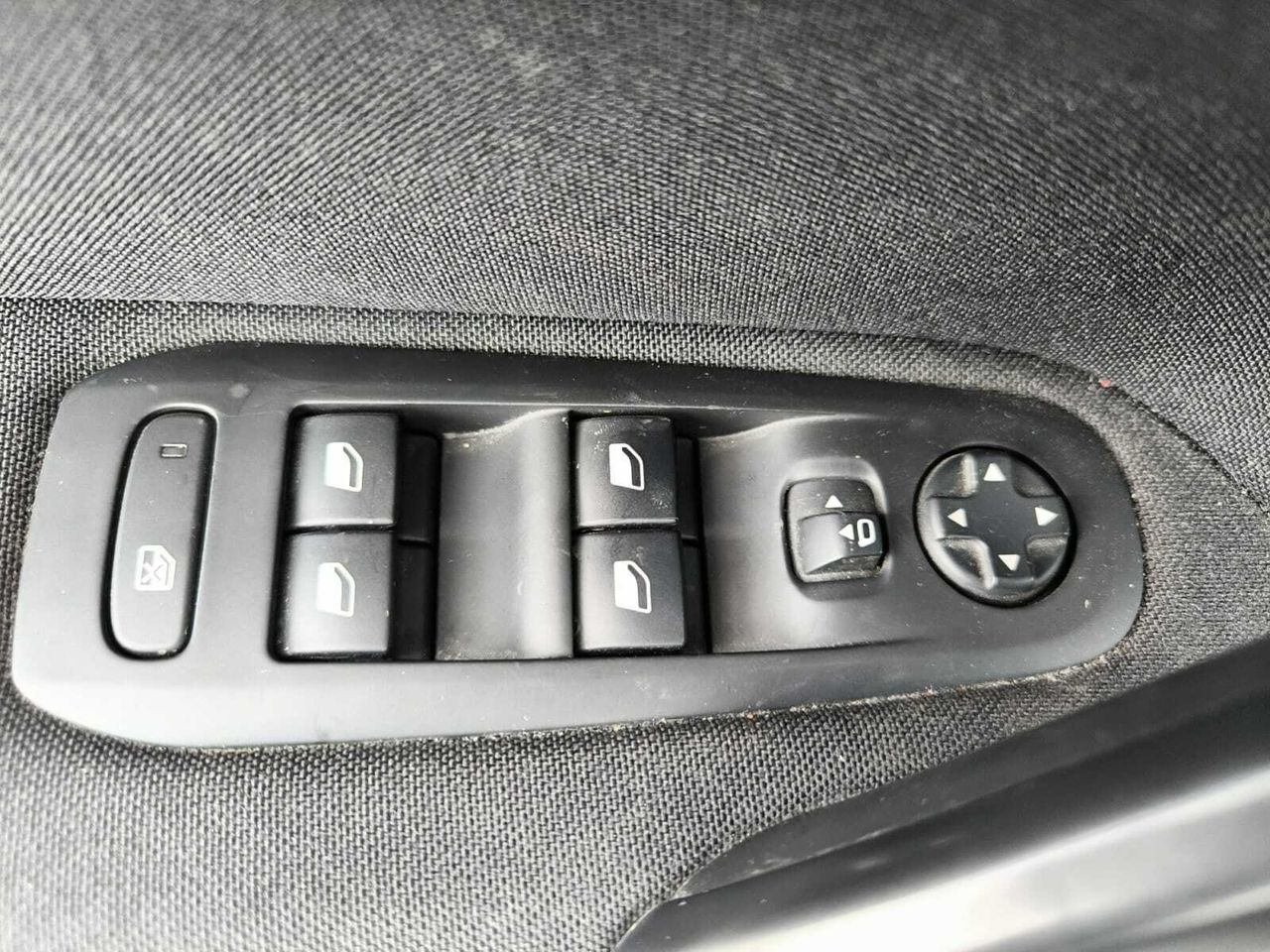 Peugeot 308 ACTIVE PACK BLUE HDI 100 CV  - Foto 2
