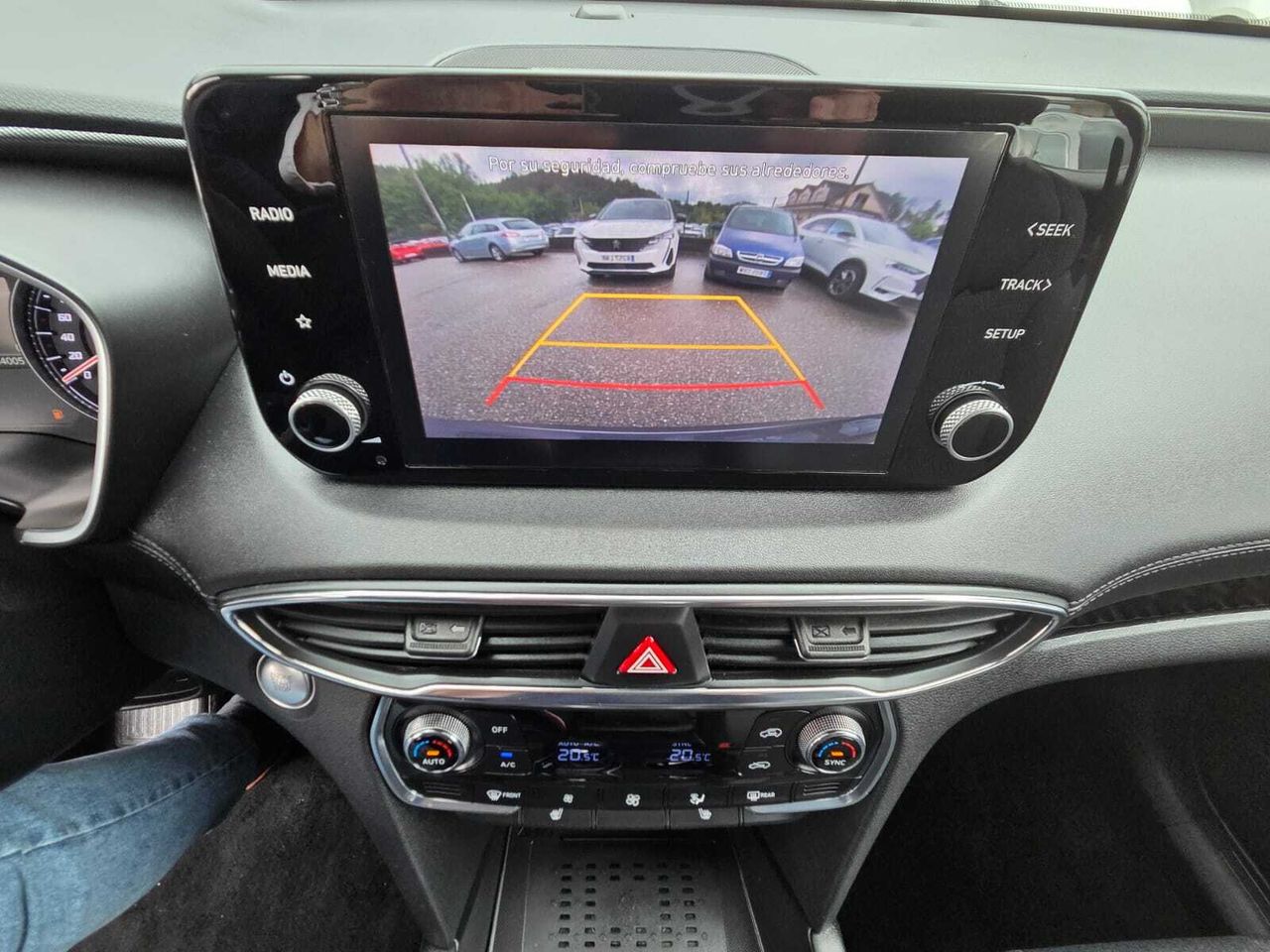 Hyundai Santa Fe 2.2 CRDI MAXX 194 CV DCT 7 PLAZAS  - Foto 2