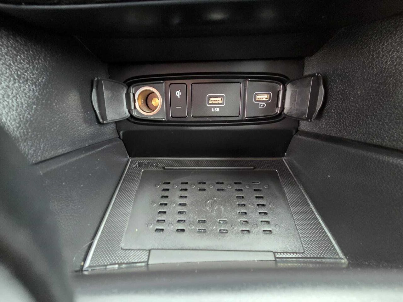 Hyundai Santa Fe 2.2 CRDI MAXX 194 CV DCT 7 PLAZAS  - Foto 2