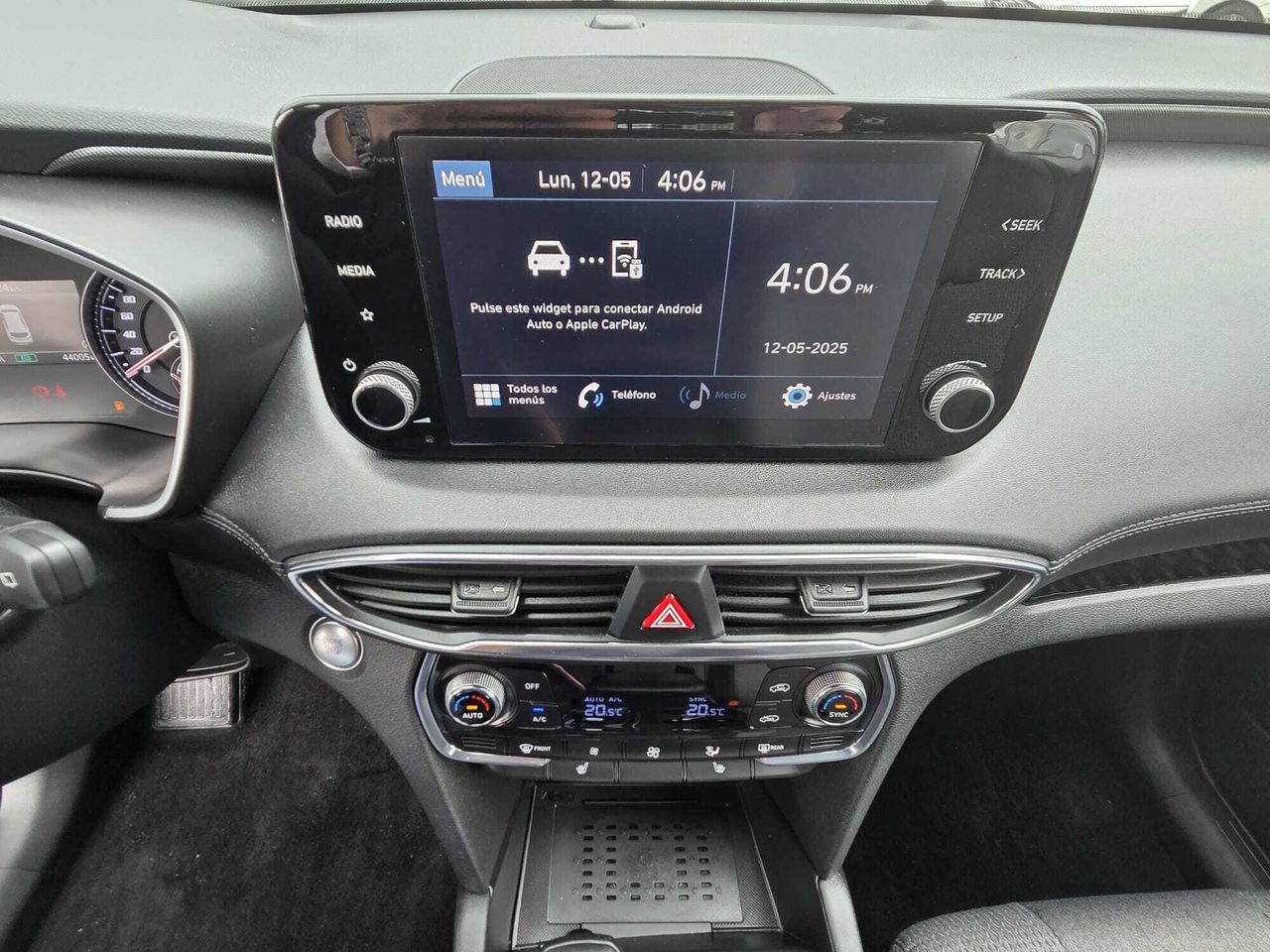 Hyundai Santa Fe 2.2 CRDI MAXX 194 CV DCT 7 PLAZAS  - Foto 2
