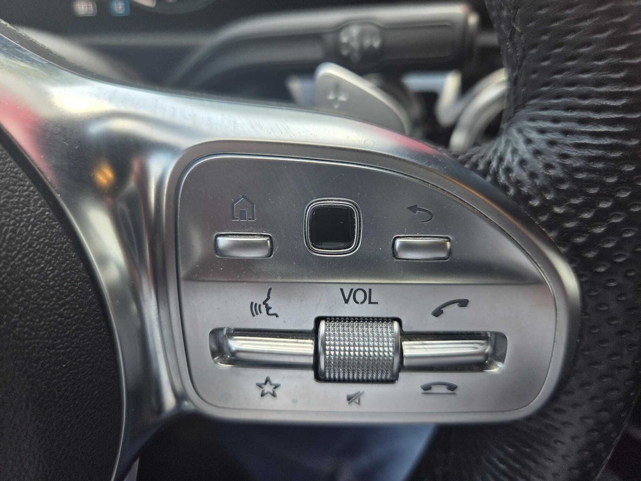 Mercedes CLA 200 D DCT AMG LINE + PAQ. PREMIUM + SMARTPHONE  - Foto 2