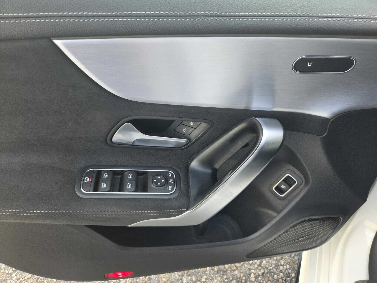 Mercedes CLA 200 D DCT AMG LINE + PAQ. PREMIUM + SMARTPHONE  - Foto 2