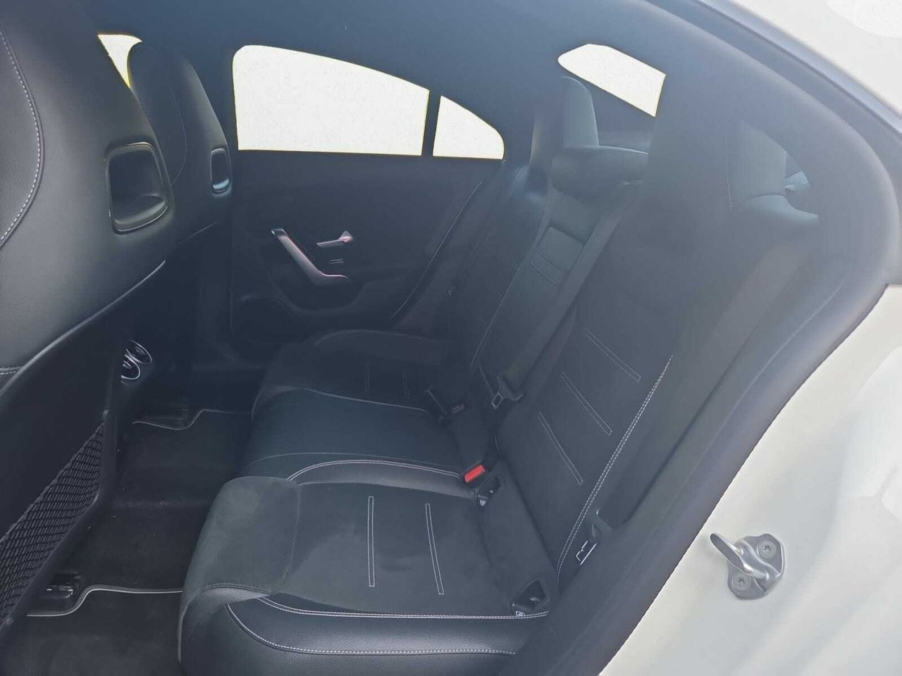 Mercedes CLA 200 D DCT AMG LINE + PAQ. PREMIUM + SMARTPHONE  - Foto 2