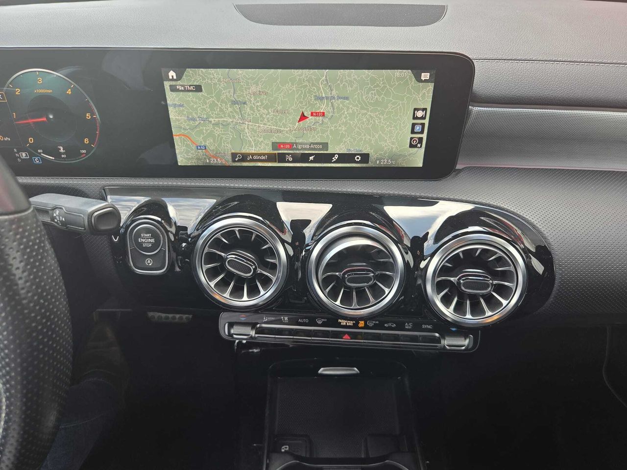 Mercedes CLA 200 D DCT AMG LINE + PAQ. PREMIUM + SMARTPHONE  - Foto 2