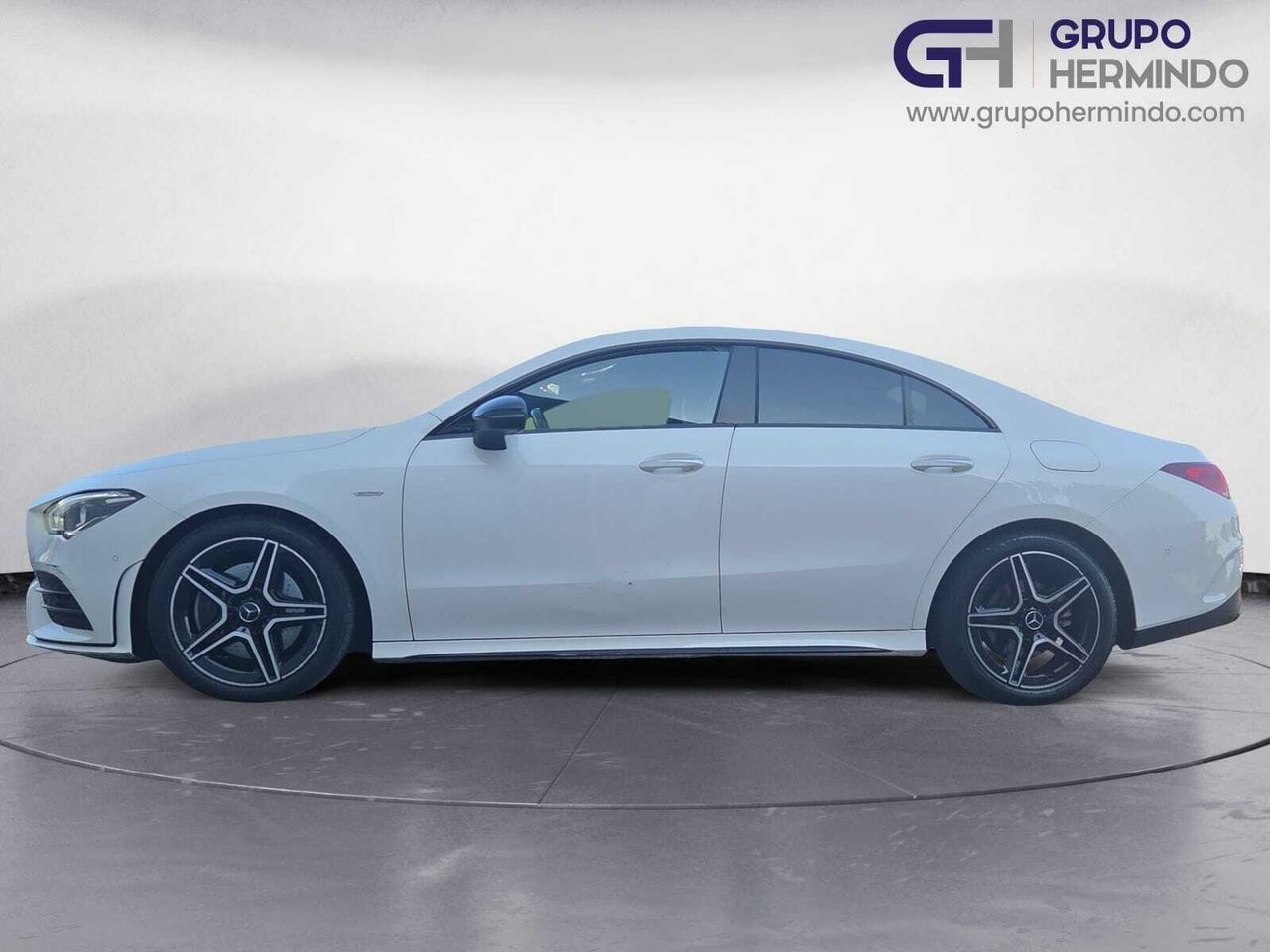 Mercedes CLA 200 D DCT AMG LINE + PAQ. PREMIUM + SMARTPHONE  - Foto 2