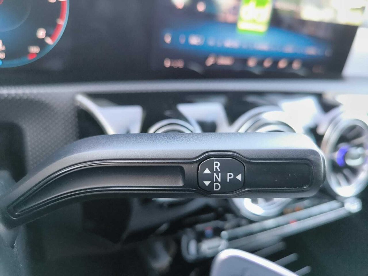 Mercedes CLA 200 D DCT SHOOTING BRAKE AMG LINE+PAQ PREMIUM+ SMARTPHONE  - Foto 2