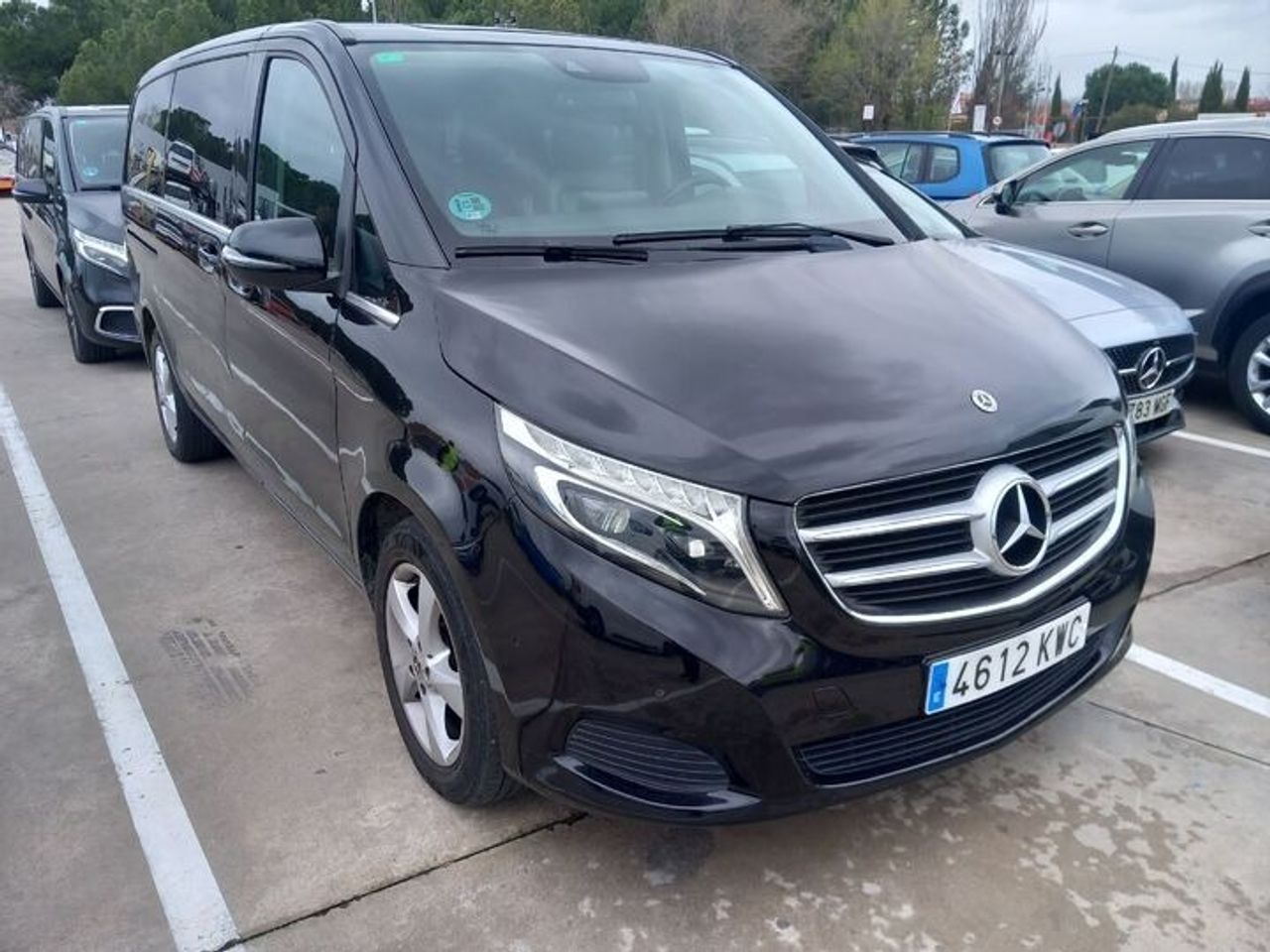 mercedes clase v 2019 / foto grande (3)