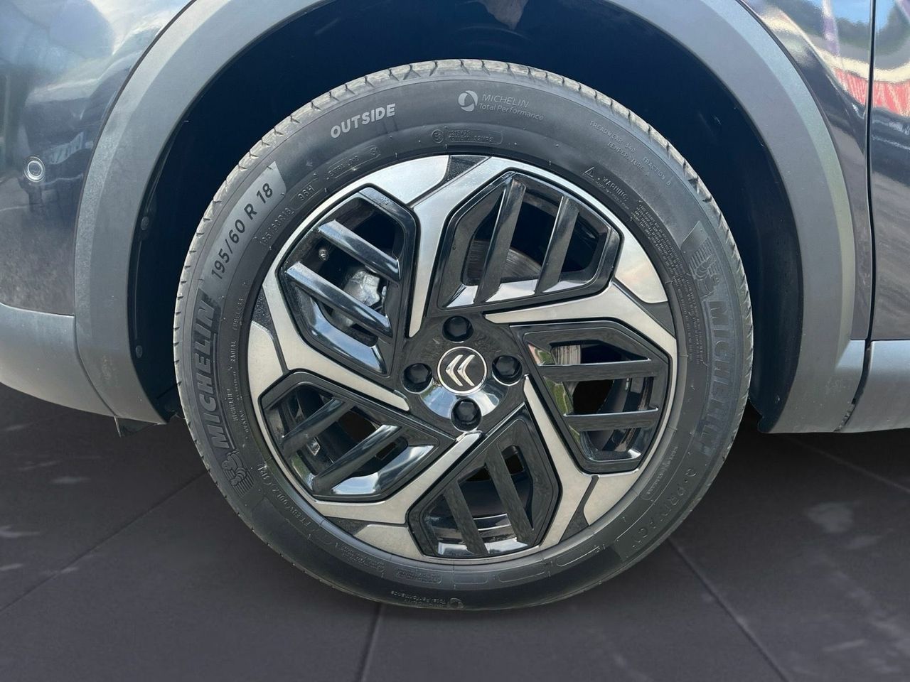 Citroën C4 SHINE BLUE HDI 130 EAT8  - Foto 2