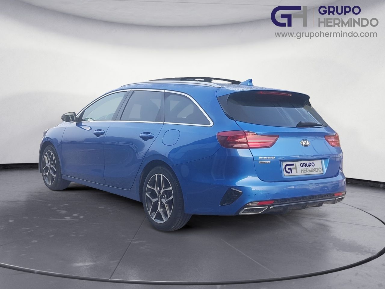 Kia Ceed TOURER 1.6 CRDI 136 CV GT LINE + PAQUETE TECHO PANORAMICO  - Foto 2